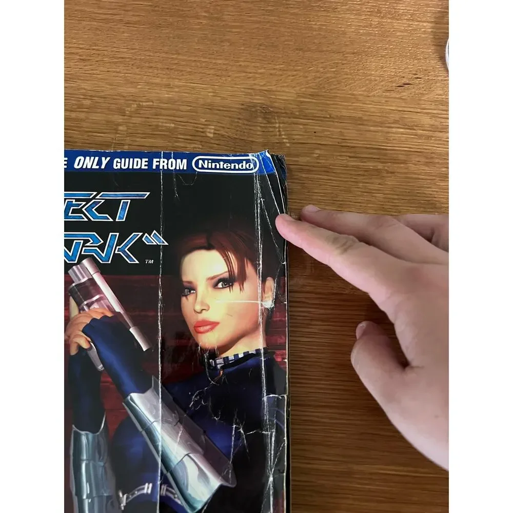 Perfect Dark The Official Nintendo Player's Guide Book